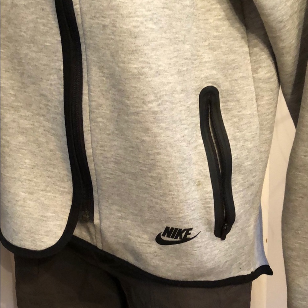 Nike Tech Jacket - image 5